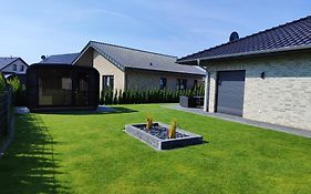 Ferienhaus Devilina mit Sauna am Harkebrügger See